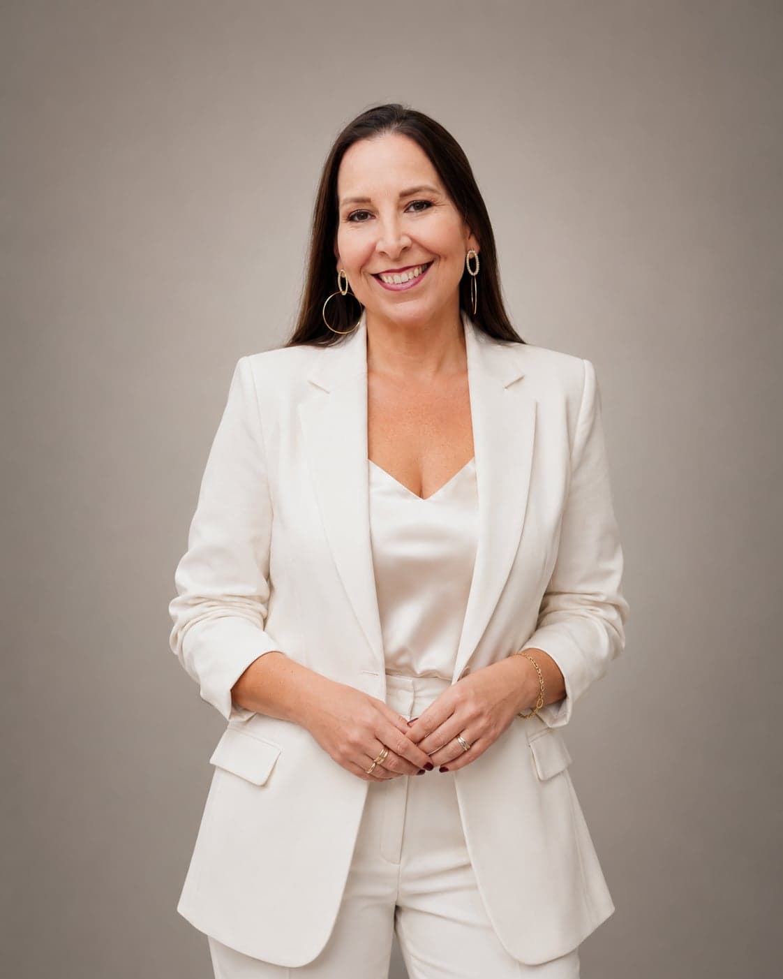 Dra. Carla D'Angelo, fisioterapeuta especialista em Microfisioterapia